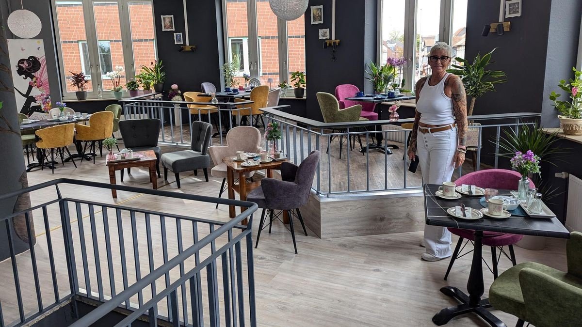 Gemütliche Frühstückstafel im Café Mi Vida